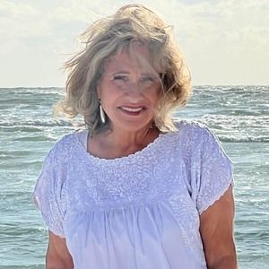 Meet your Posher, Beth